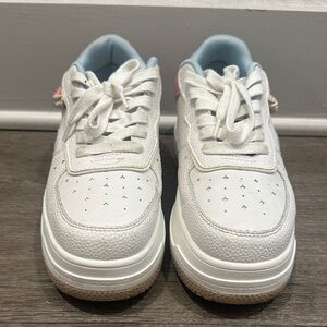 Kids White Low-Top Sneakers with Light Blue Lining